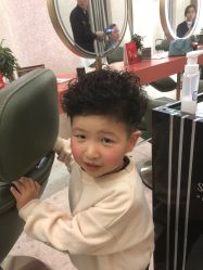 -侨治发型