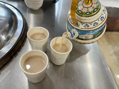 -粘豆包柴火铁锅炖