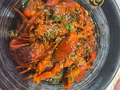 -肥肥虾庄·金牌油焖大虾(首义路店)