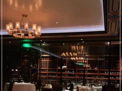 大堂-Wolfgang’s Steakhouse 沃夫冈牛排馆(上海白玉兰广场店)