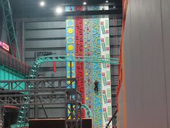 -极限PLAY运动娱乐新世界·团建派对潮玩休闲馆·室内蹦极高空游乐园