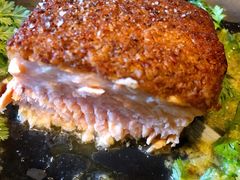 牛肝菌裹三文鱼-Carbon莫卡哆·意大利复古集市餐厅(杭州大厦店)