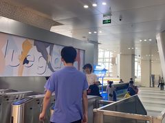 -冰纷万象滑冰场(深圳万象城店)