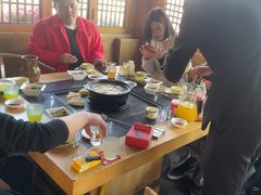 -有一锅·野生菌黑山羊腊排骨火锅(古城北门店)