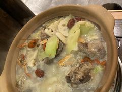 -聚汇三少·龙虾·中餐厅(莫邪路新天地店)