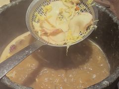 野生菌石锅土鸡-蘑界·野生菌火锅(深业上城店)