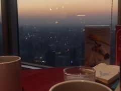 -彩虹云霄拜约克摩天塔