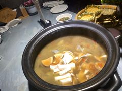 -慢丽江·云南野生菌土鸡锅(付家庄店)