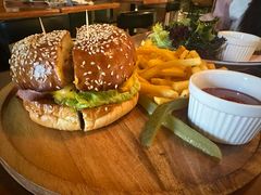 -羽深肉铺 Steak & Wine