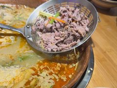 -洱火云南酸菜牛肉火锅(石景山当代商城店)