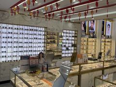 -世纪大明眼镜·蔡司授权店(武昌旗舰店)