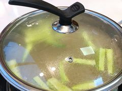 苦瓜黄豆汤底-三头牛·潮汕牛肉生蚝火锅 (夏湾店)