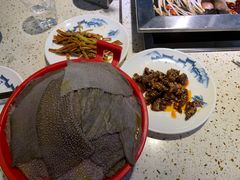 -二荆条·蜀鲜汇城市森林火锅