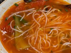 -粉八·云南米线·建水烧烤(常熟路店)