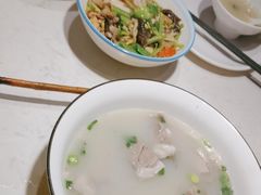 -丁里羊肉小镇(天鹅湖总店)