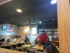 -鑫花溪牛肉米粉(人民广场店)