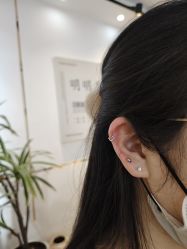 -李明明纹绣·洗眉·手工穿孔耳洞