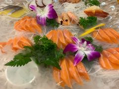 -青瓦餐厅·生鱼片·韩园烤肉(西塔店)