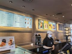 -星巴克(青岛火车北站候车大厅店)
