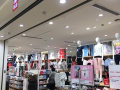 -优衣库(上海虹口龙之梦店)