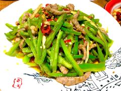 青椒肉丝-盐与味葱葱鲫鱼•自贡菜江湖菜(春熙店)
