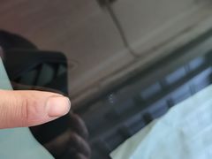 -鲨鱼皮汽车凹陷玻璃修复(静安店)