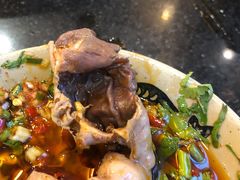 -九尺赵老四鲜鹅肠火锅