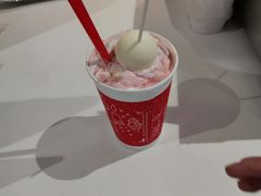 草莓芝士-DQ·蛋糕·冰淇淋(西城红场店)