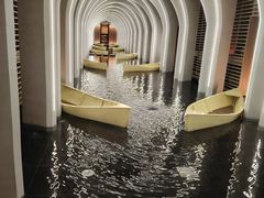 -涨巢·潮玩水疗局