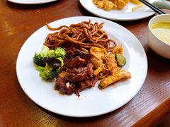 -泉城欧乐堡戏水湾艺术养生温泉