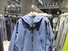 -迪桑特DESCENTE(北京三里屯BLANC店)