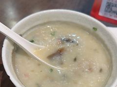 皮蛋瘦肉粥酸-新旺茶餐厅(嘉里城店)