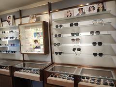 -视野联行眼镜(西站中天健广场店)