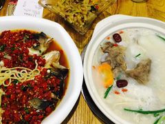 -拾味馆·浓鲜骨汤(光谷天地店)