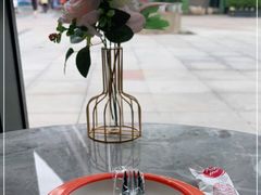 -必胜客(武汉欢乐谷店)