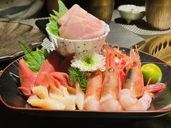 -铭牛烧肉·和牛海鲜自助(高新月牙湖店)