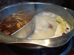 -亿诣蝎府炸酱面羊蝎子火锅(酷车小镇店)