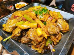 平锅鸭头-炉小二铜锅牛蛙•川湘菜(三里屯店)