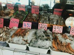 -拉威海鲜市场