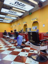 -Devilhands Barbershop男士理容店
