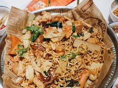 -红渡小香·牛肉麻辣香锅(车站南路店)