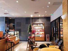 用餐区-星巴克(广州光明广场店)