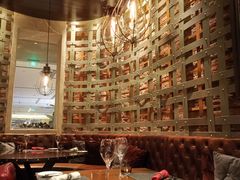 -恰餐厅及酒吧 CHAR Bar & Grill (北京丽都皇冠假日店)