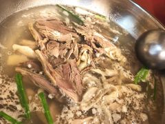 -老石黑山羊毛驴肉火锅(金凯广场店)