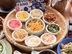 -包整·丝娃娃(甲秀楼景观店)