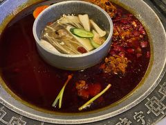菌香鸳鸯锅-晓宇重庆火锅(赛格国际购物中心店)