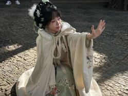 -一揽芳华汉服旗袍体验馆(拙政园店)