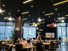 -汽车博物馆主题餐厅