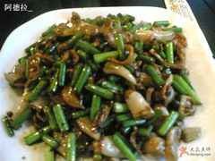 白椒鸡肫-嘉丰湘菜馆(芳群园店)