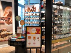 -Laderach 莱德拉(上海环贸iapm店)